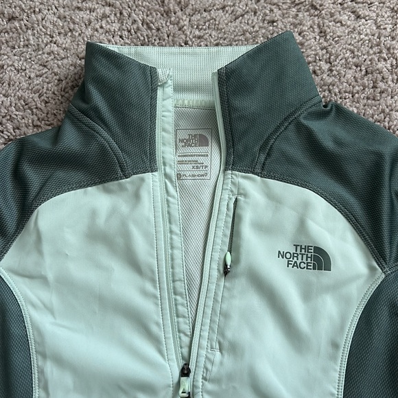 The North Face Quarter Zip Fleece - Picture 3 of 4